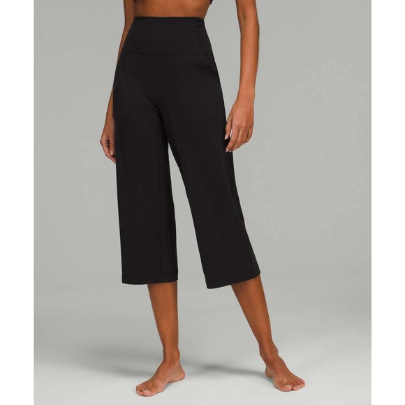 Lululemon Pants 2 Black High Rise Wide Leg Cropped Capri Athletic - Picture 1 of 9
